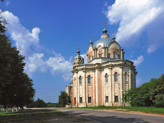 Троицкая церковь в Гусь-Железном