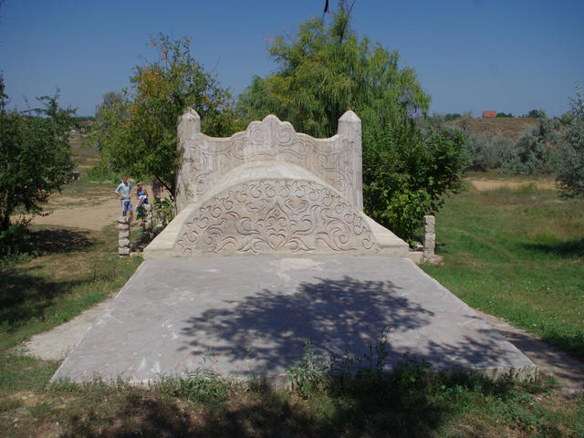 Турецкий фонтан в Тамани
