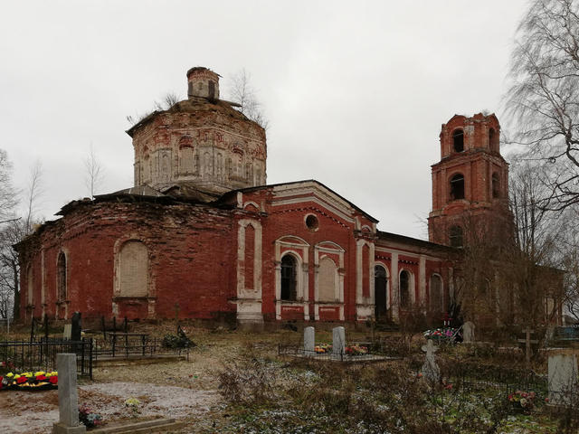 Заброшенная церковь в Княжеве