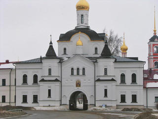 Троице-Сергиев Варницкий монастырь в Ростове