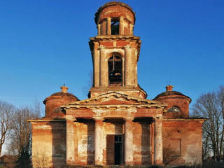 Заброшенная церковь в Фёдово